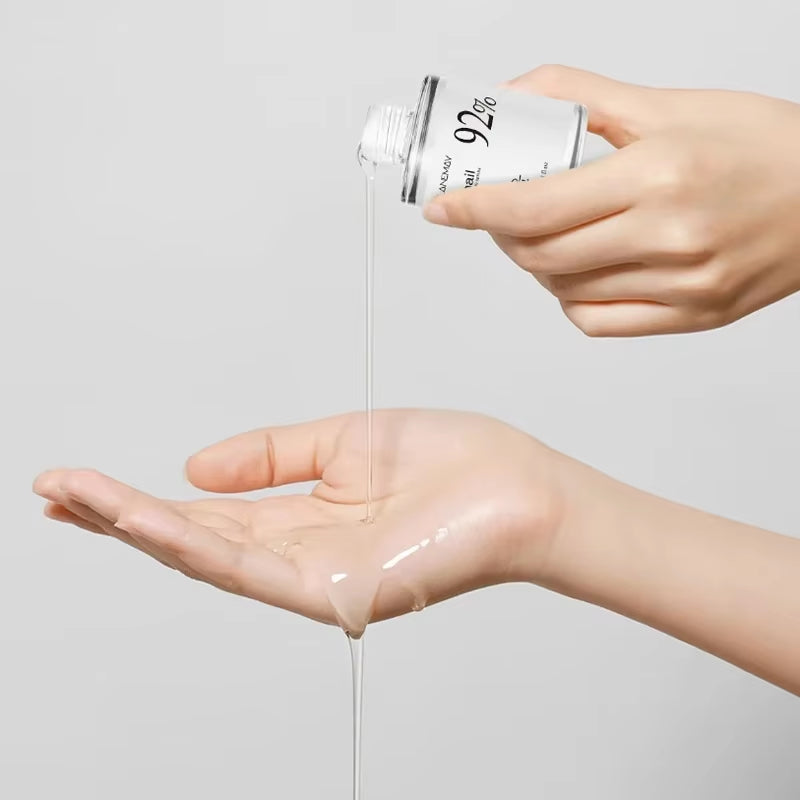 100ML Korean 92% Snail Soothing Serum Face Multi in One Skin Care Hydrating Moisturizing Essence Facial Moisturizer Skincare